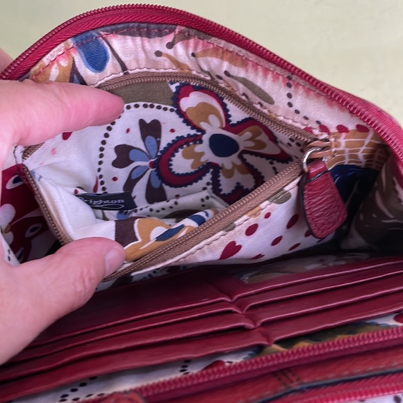 Vintage burgundy/silver Brighton pebbled leather crossbody bag - Picture 15 of 16